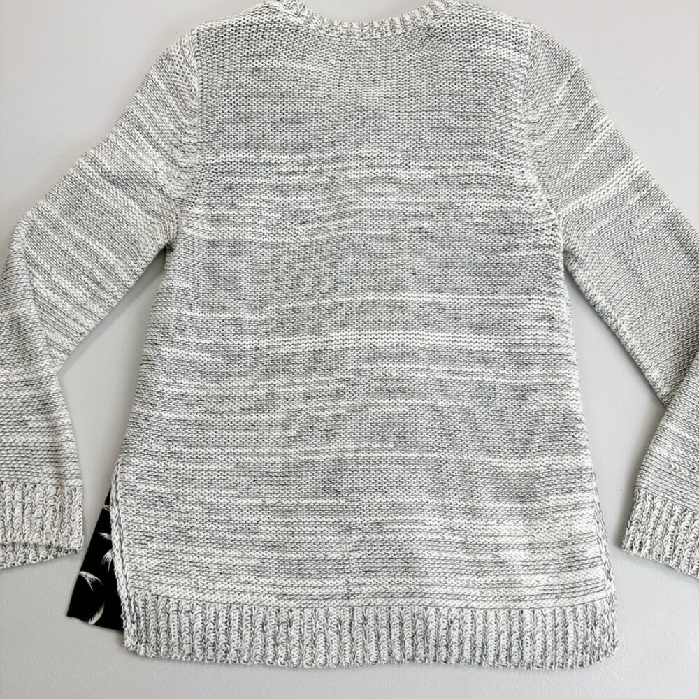 ANTHROPOLOGIE Field & Flower Bird Cardigan Medium Cozy Knit Whimsical Gray Flaw - Picture 9 of 10